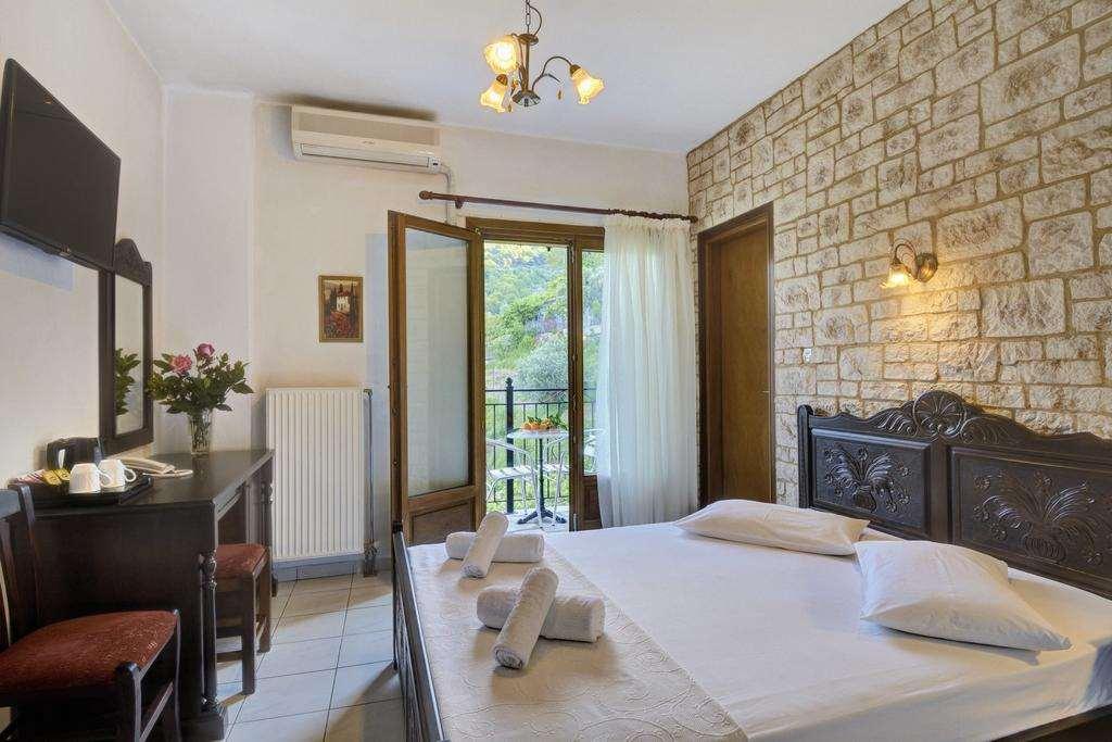 Hotel Agnadi - Horefto Pokoj fotografie